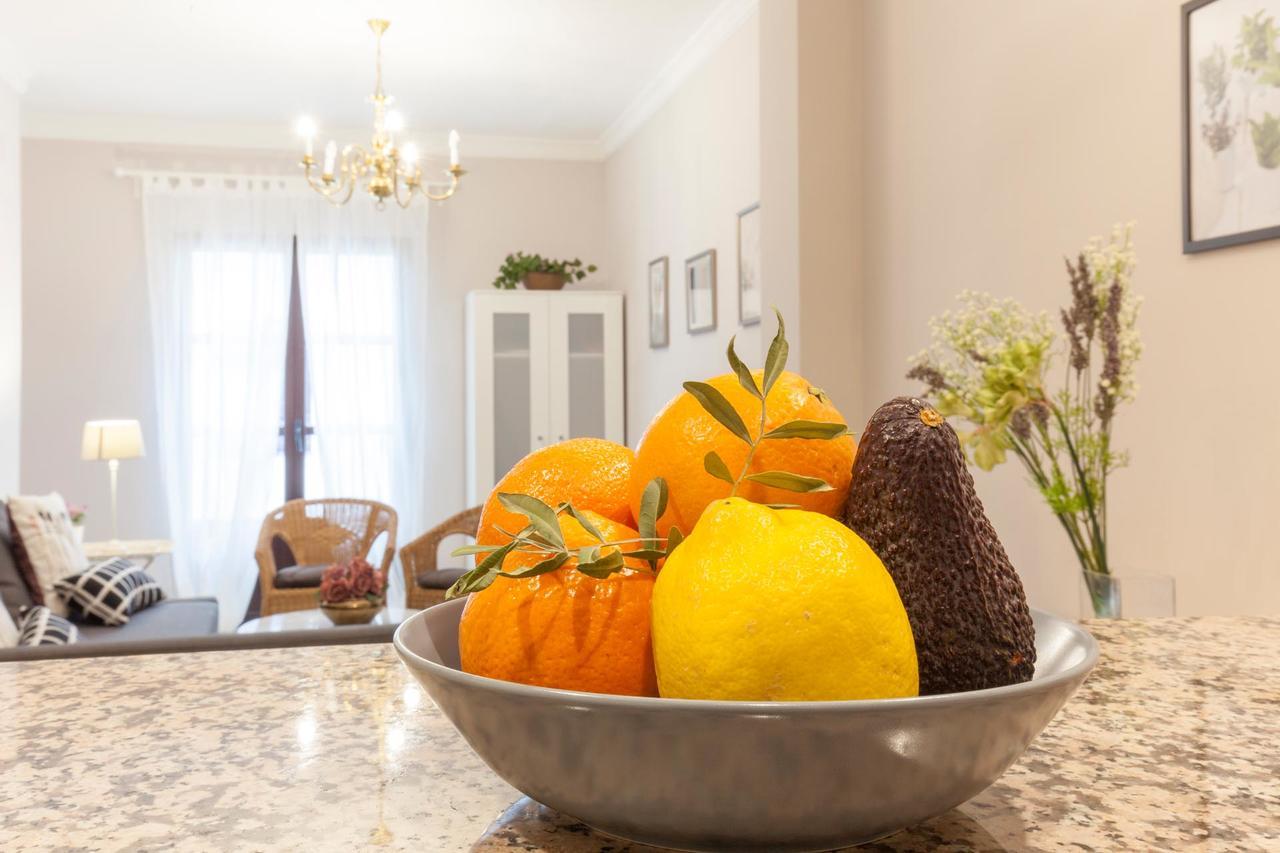 Elegante Apartamento En El Corazon De Sevilla. Luaran gambar