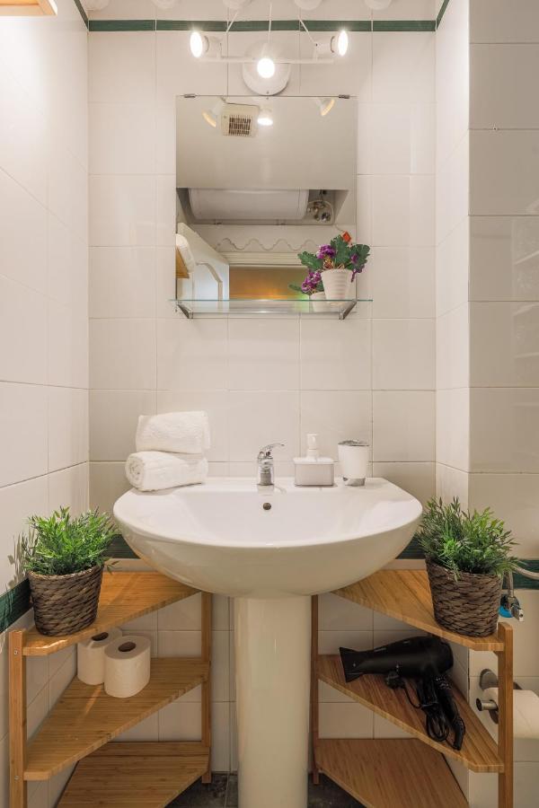 Elegante Apartamento En El Corazon De Sevilla. Luaran gambar